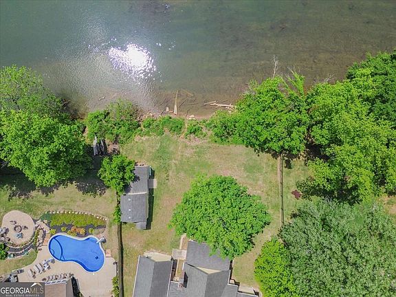 3rd image of 20 Milam Cir SW