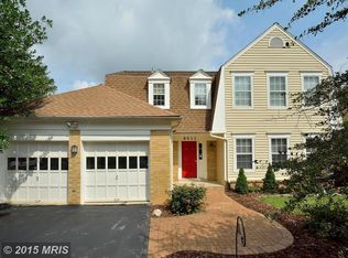 8533 W Oak Pl, Vienna, VA 22182