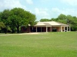 457 Ocelot Rd, Inez, TX 77968