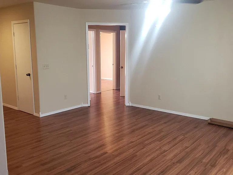 1300 Eagle Dr — Photo 10