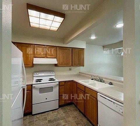 5th image of 4631 Capelin Dr #D