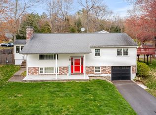 30 Currier Rd, Merrimack, NH 03054