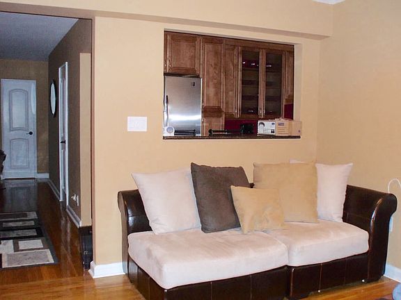 2nd image of 2251 Plumb 1st St #4D