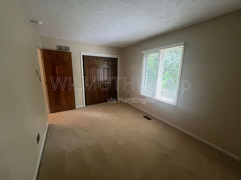 12748 Limberlost Dr — Photo 29