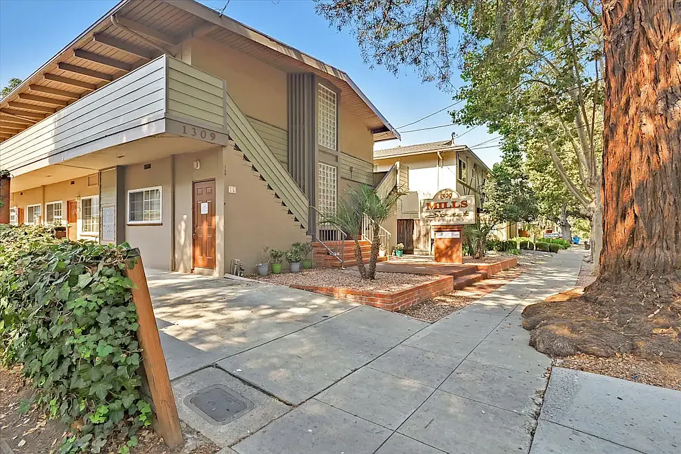 1 bed, 500 sqft, $2,605 — Photo 3