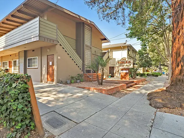 1309 Mills St #A — Photo 3