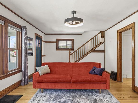 5th image of 217 N 3rd Street