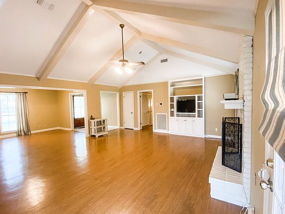 3rd image of 3926 Bayouwood Ct
