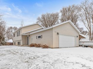 6527 Laurel Rd, Saint Cloud, MN 56303