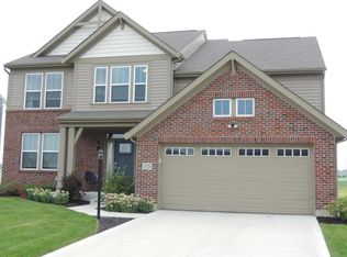 1528 Adena Pointe Dr, Marysville, OH 43040