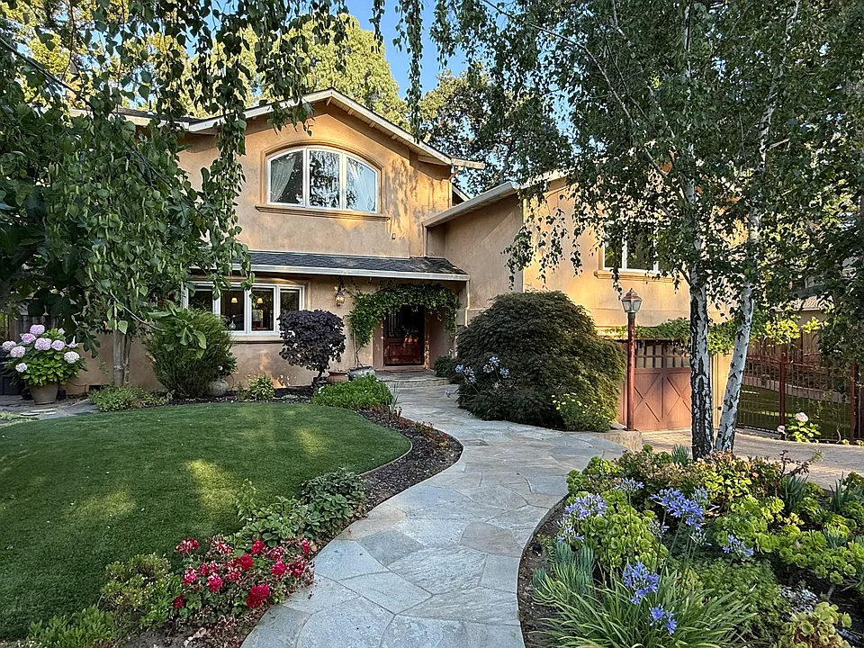15758 Kavin Ln