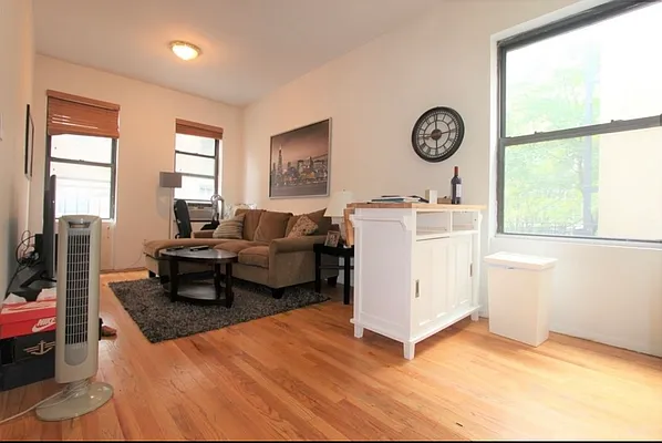 Rented by Dynamik Realty | media 3