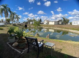 843 Frenchmans Creek Rd, North Fort Myers, FL 33917