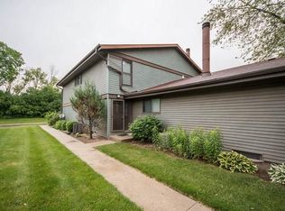 6938 N Raintree Dr, Milwaukee, WI 53223