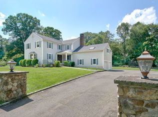 14 Jennifer Rd, Norwalk, CT 06850