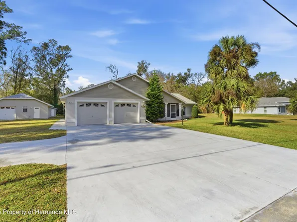7455 Redbud Ln, Brooksville, FL 34601