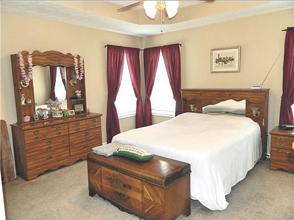 3rd image of 1497 Freedom Ct