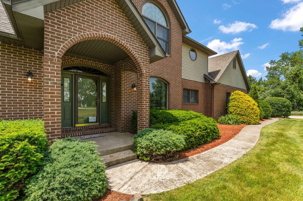 84 N 500 W, Valparaiso, IN - View 2