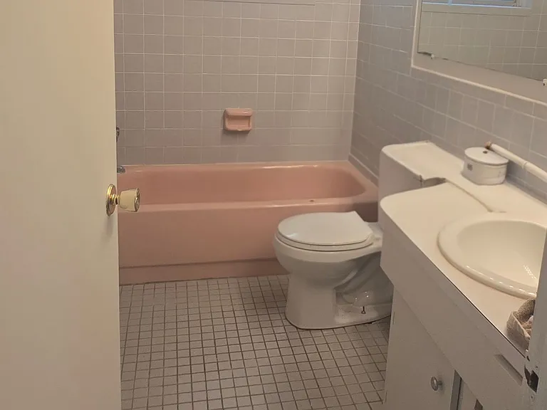 8407 Mill Creek Ln — Photo 6
