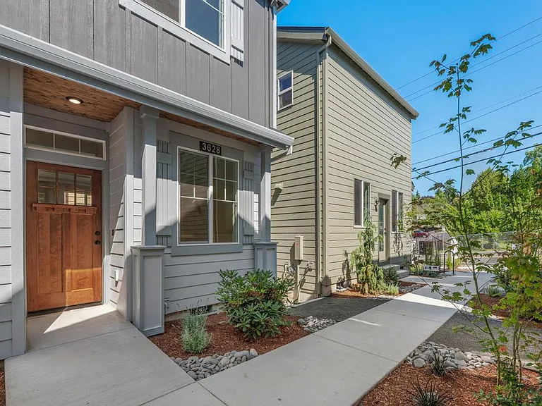 3628 SW Vermont St — Photo 3
