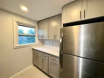 Rented by Peter Ashe