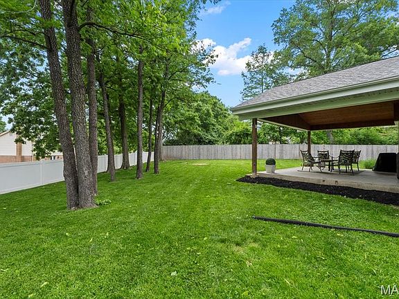 2nd image of 13154 Hollyhead Ct