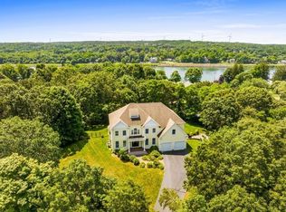 2 School House Rd, Bourne, MA 02532