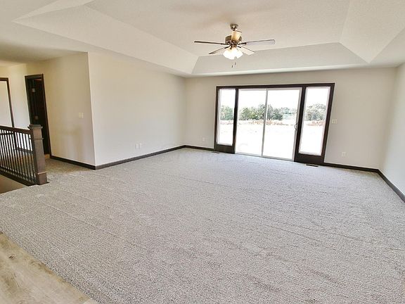 3rd image of 1275 Isabelle Ln