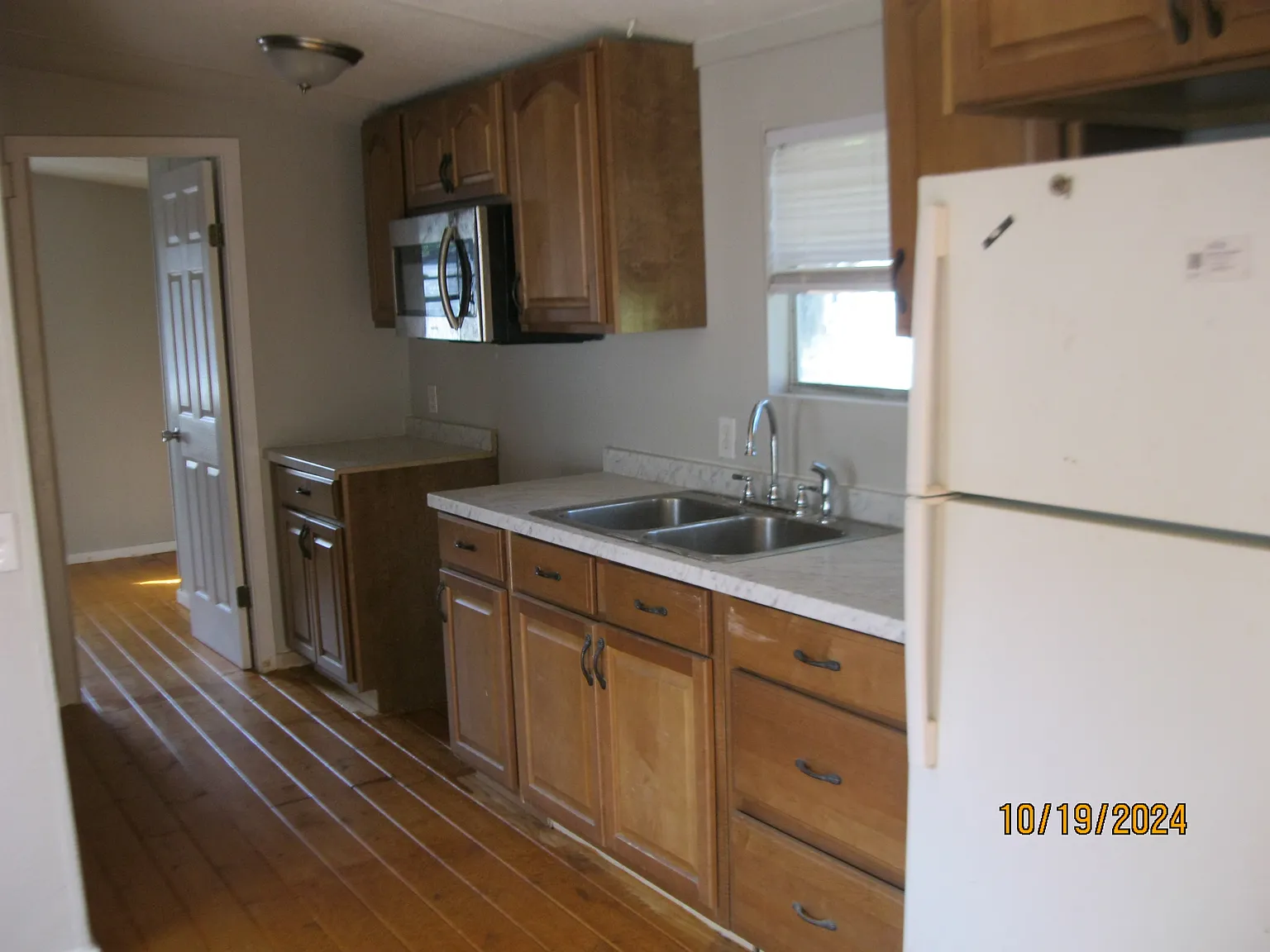 3 bed, 924 sqft, $1,200 — Photo 4