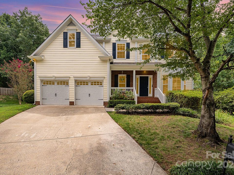 1st image of 13705 Glenford Pl