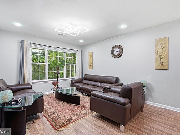 3rd image of 18516 Boysenberry Dr APT 204