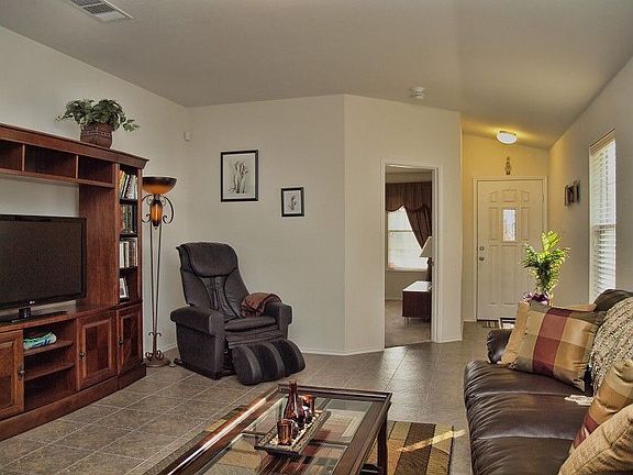3rd image of 5600 Adair Dr