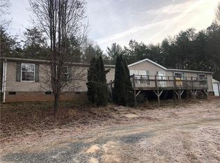 4724 Celia Creek Rd, Lenoir, NC 28645