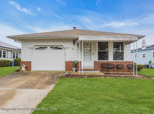 106 Bananier Dr, Toms River, NJ 08757
