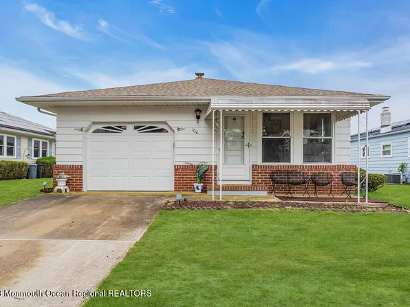 106 Bananier Drive, Toms River, NJ 08757