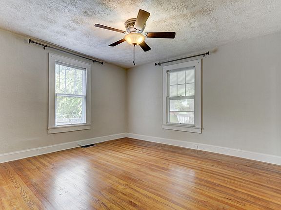 3rd image of 3100 Conner Dr
