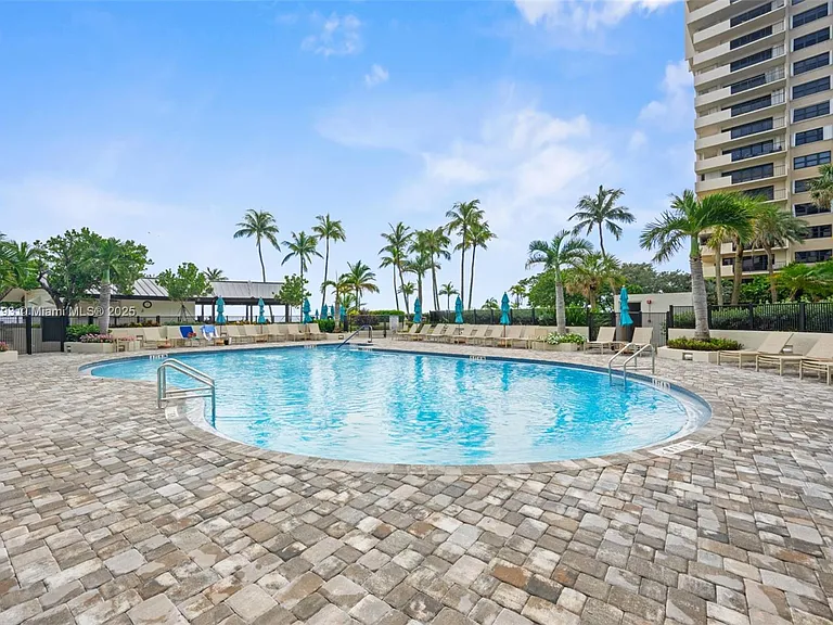 5000 N Ocean Blvd #1710 — Photo 24