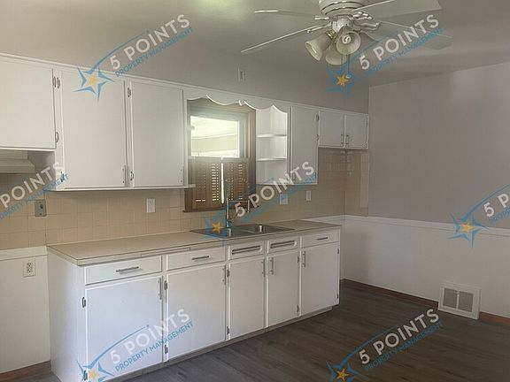 4th image of 1712 Bradford St NW