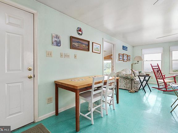 4th image of 317 Vale Vista Dr