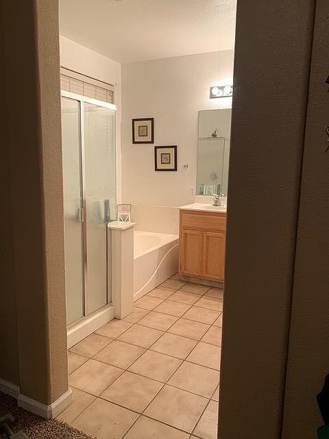 2nd image of 1080 Parkwood Ave