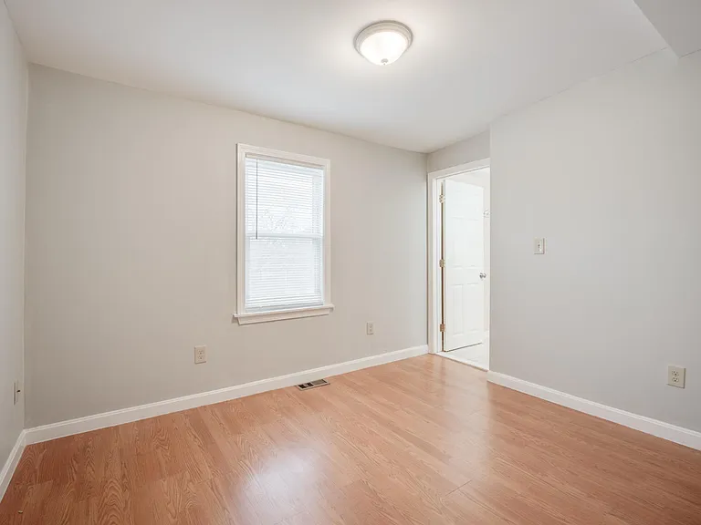 148 Brook Rd #2 — Photo 18