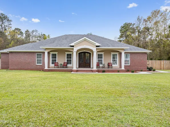 5851 Old Spanish Trl, Gautier, MS 39564