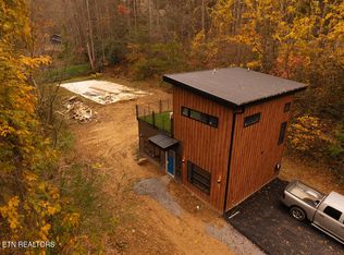 348 King Rd, Gatlinburg, TN 37738