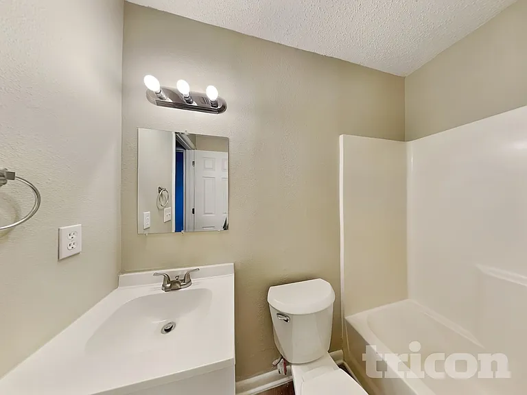 1809 Avon St — Photo 15
