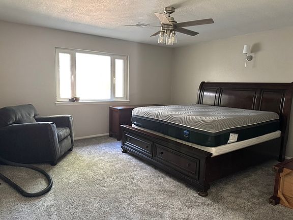 4th image of 3008 E Jackson Pl
