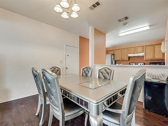 3rd image of 717 Donny Brook Dr