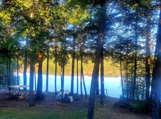 18 S Upper Narrows Ln, Winthrop, ME 04364