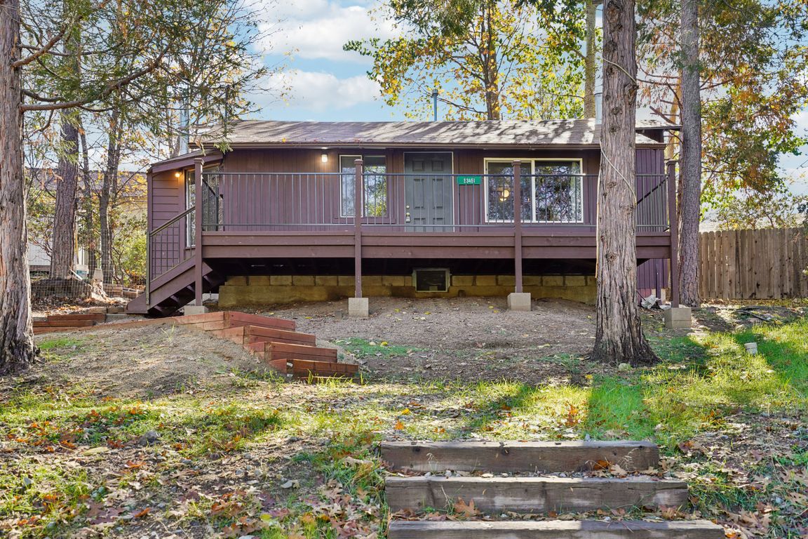 Middle Ridge Dr-S2111-001.jpg