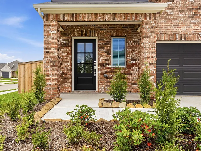 32503 Midsummer Dr — Photo 3