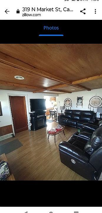 Living room open to kitchen